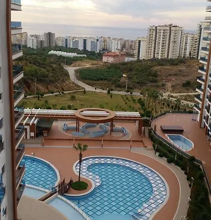 Azura Park Alanya 1+1 * Чамйолу